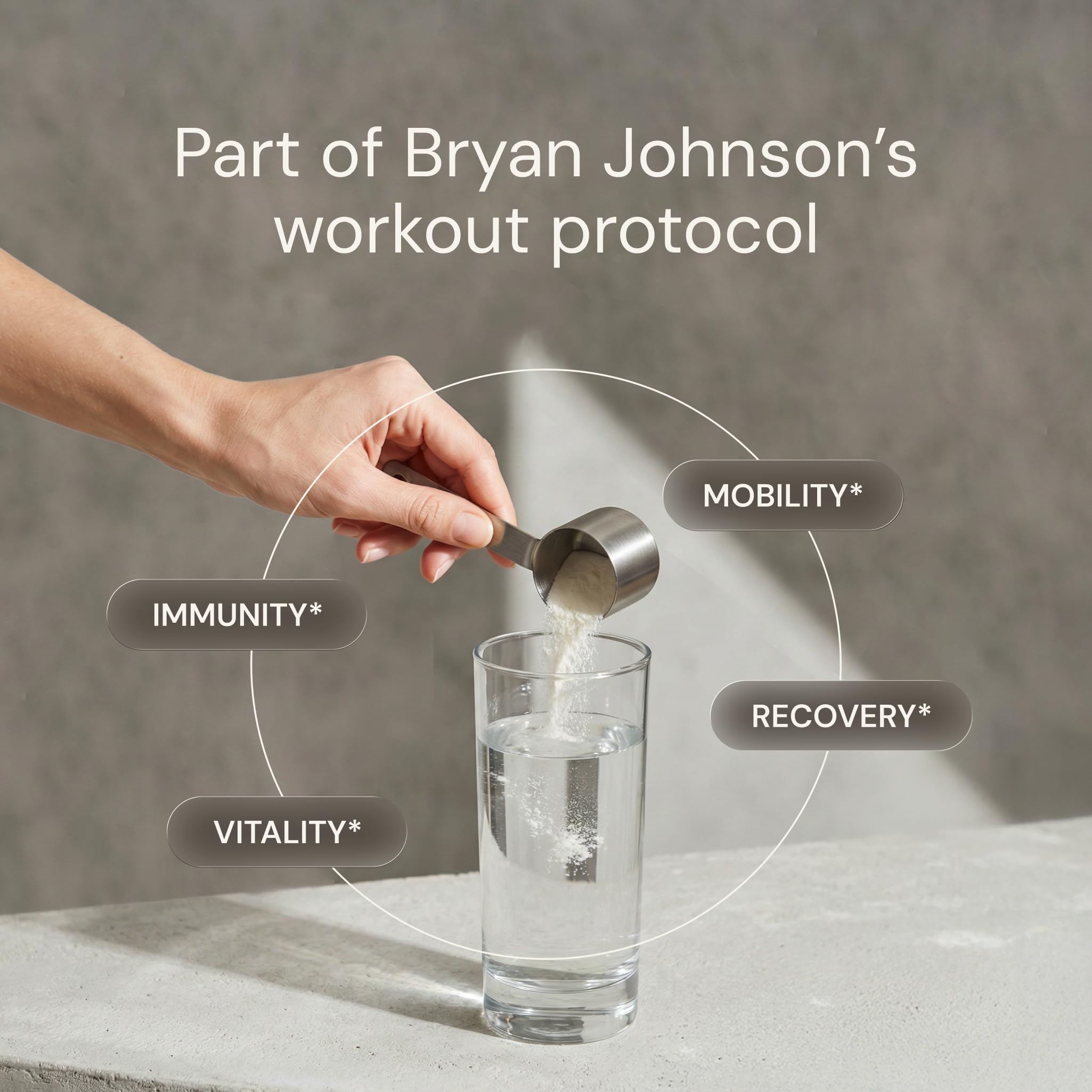 Blueprint Bryan Johnson polvo disuelto en vaso sin sabor visible ni grumos