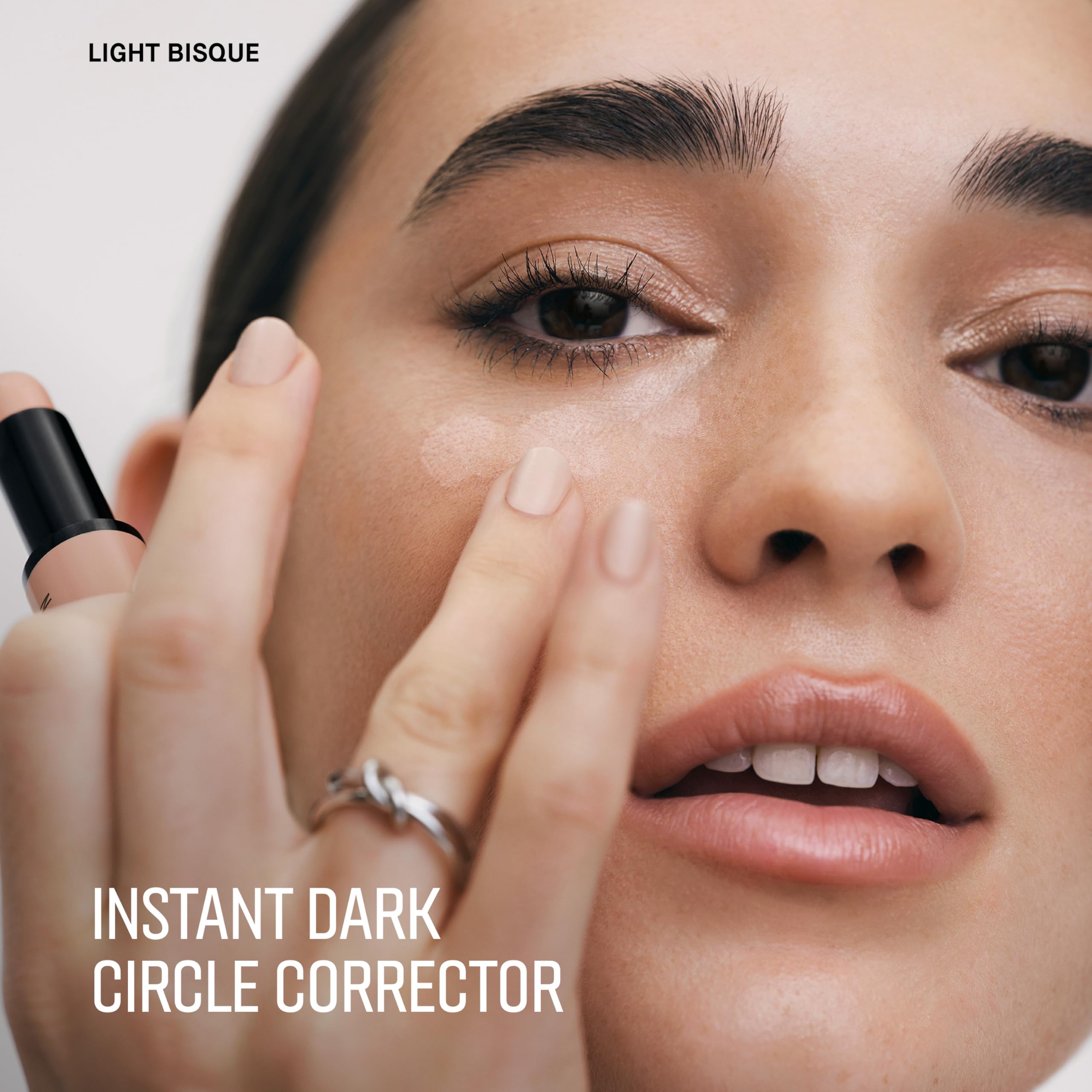 Bobbi Brown etiqueta con ingredientes resaltando extracto de semilla de café