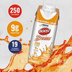 BOOST Breeze botella en mano para comparar tamaño y portableidad