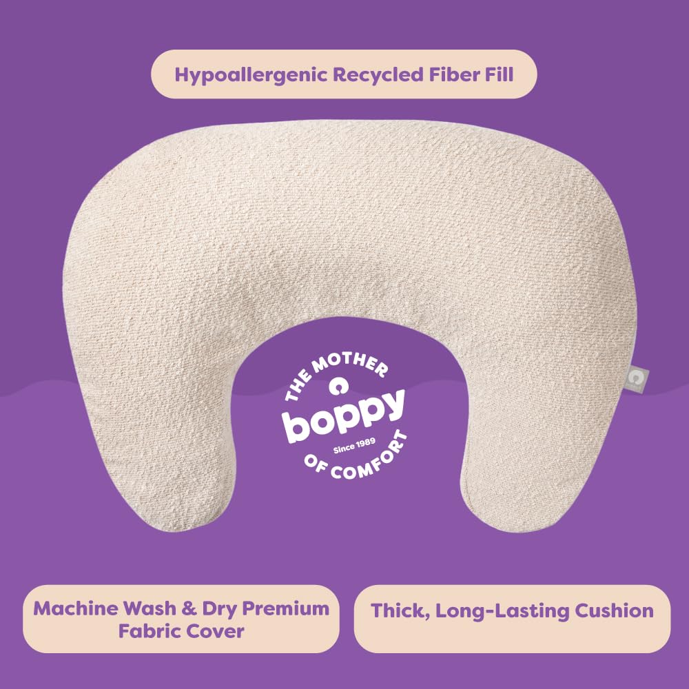 Boppy luxe cover zip detail showing removable, machine-washable convenience