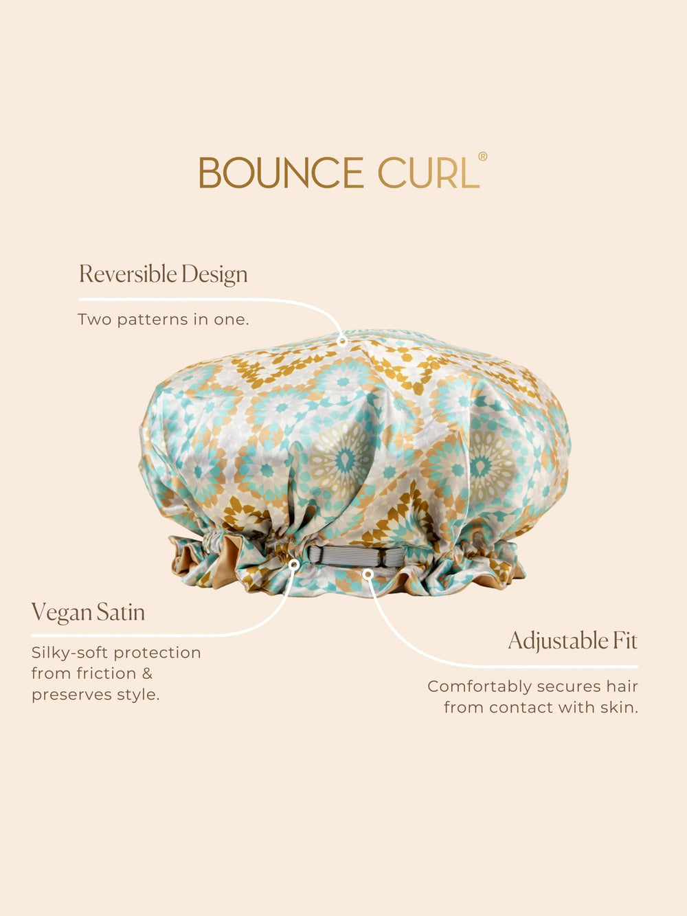 Bounce Curl gorro mostrado en mano para apreciar el volumen disponible