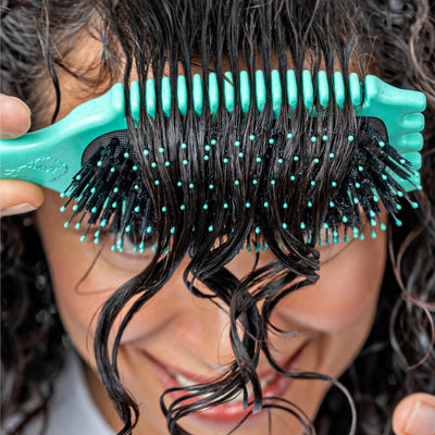 Bounce Curl styling demo lifting roots to create natural volume without heat