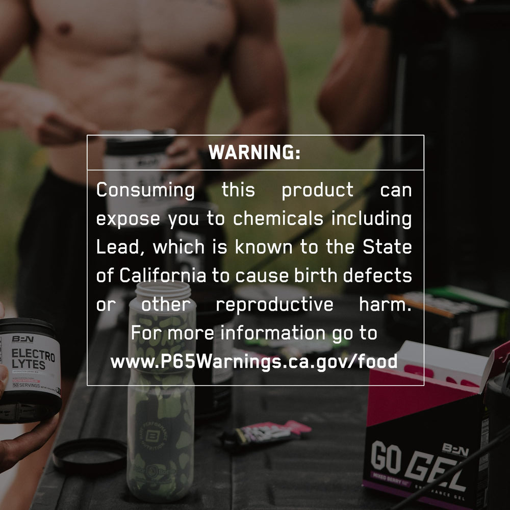 BARE PERFORMANCE NUTRITION uso en gimnasio para mostrar hidratación práctica antes y después del ejercicio