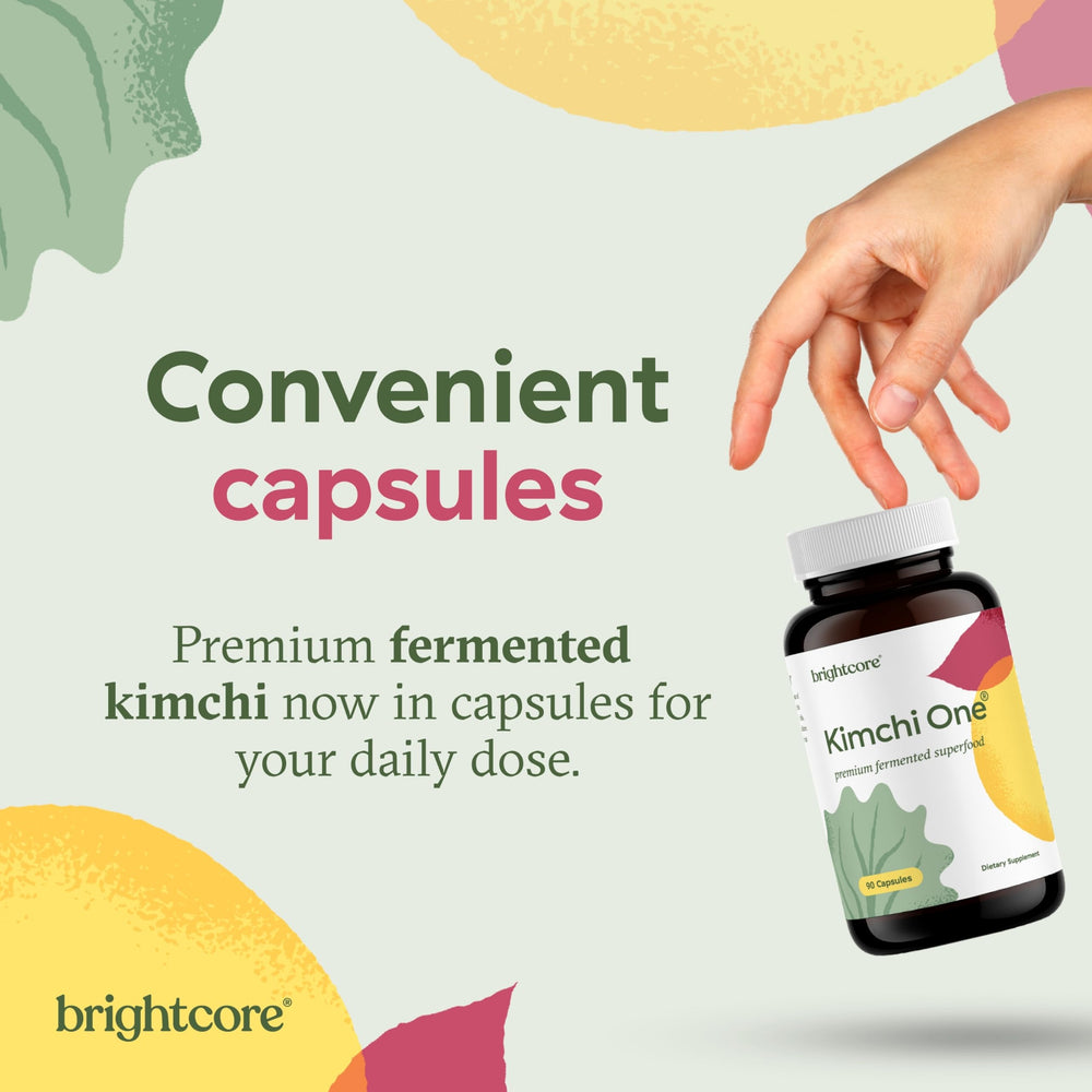 Brightcore Kimchi One envase abierto con cápsulas visibles, ideal para llevar y tomar diario