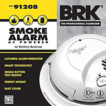 BRK First Alert detalle del soporte de montaje y cierre antimanipulación para instalación rápida