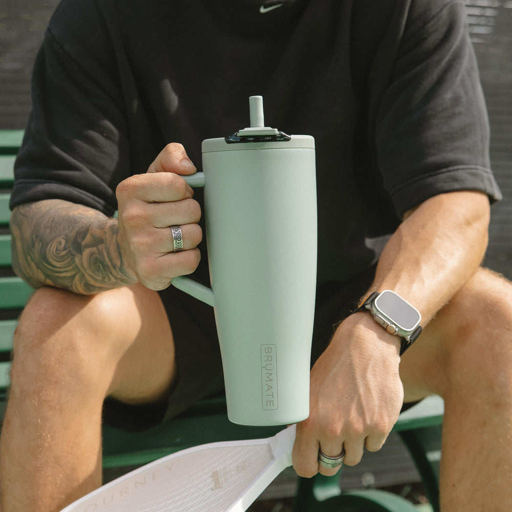 BrüMate Era Flip Java straw detail with silicone tip showing comfort benefit: smooth, hygienic sipping