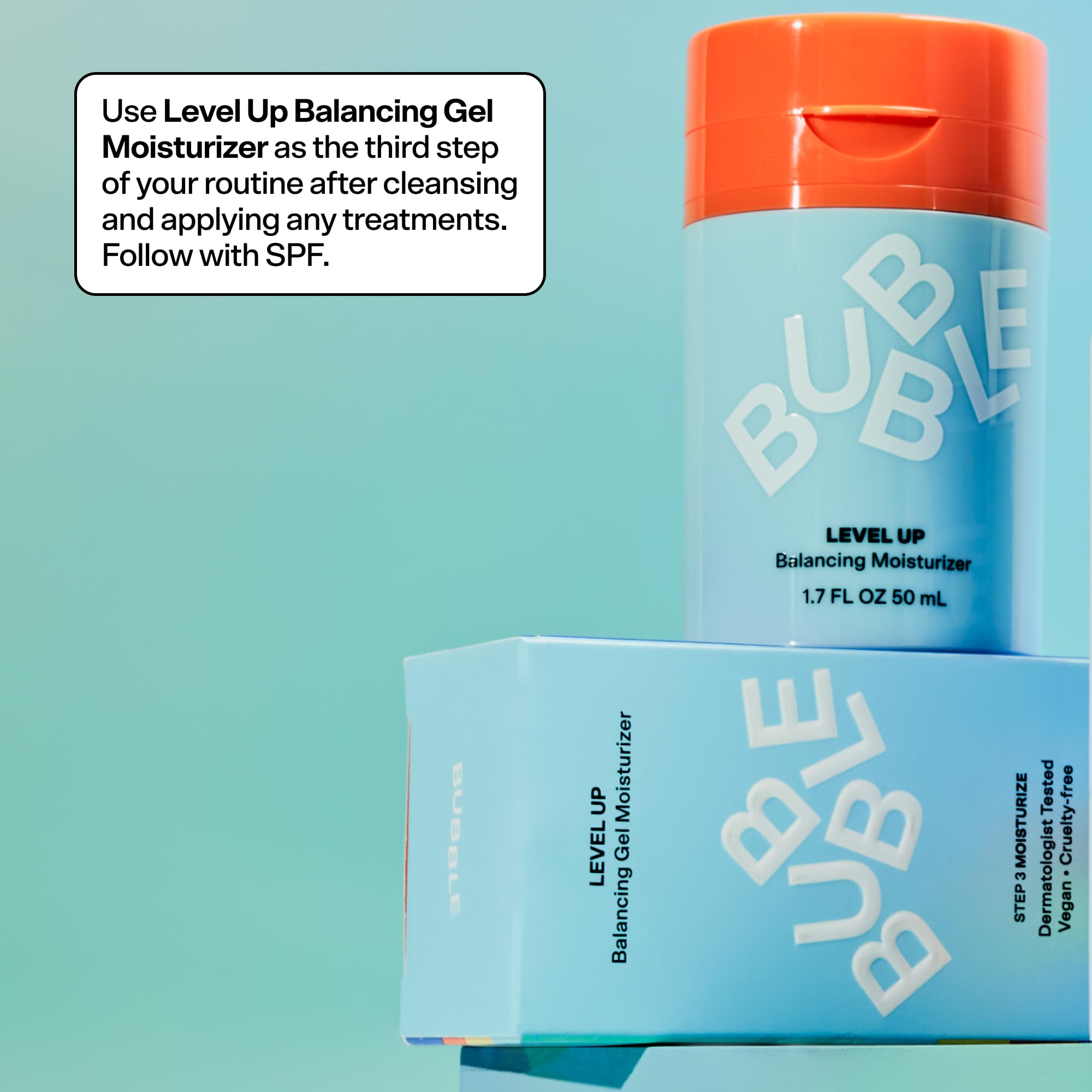 Bubble Skincare comparación de tamaño 50 ml junto a objetos cotidianos para referencia