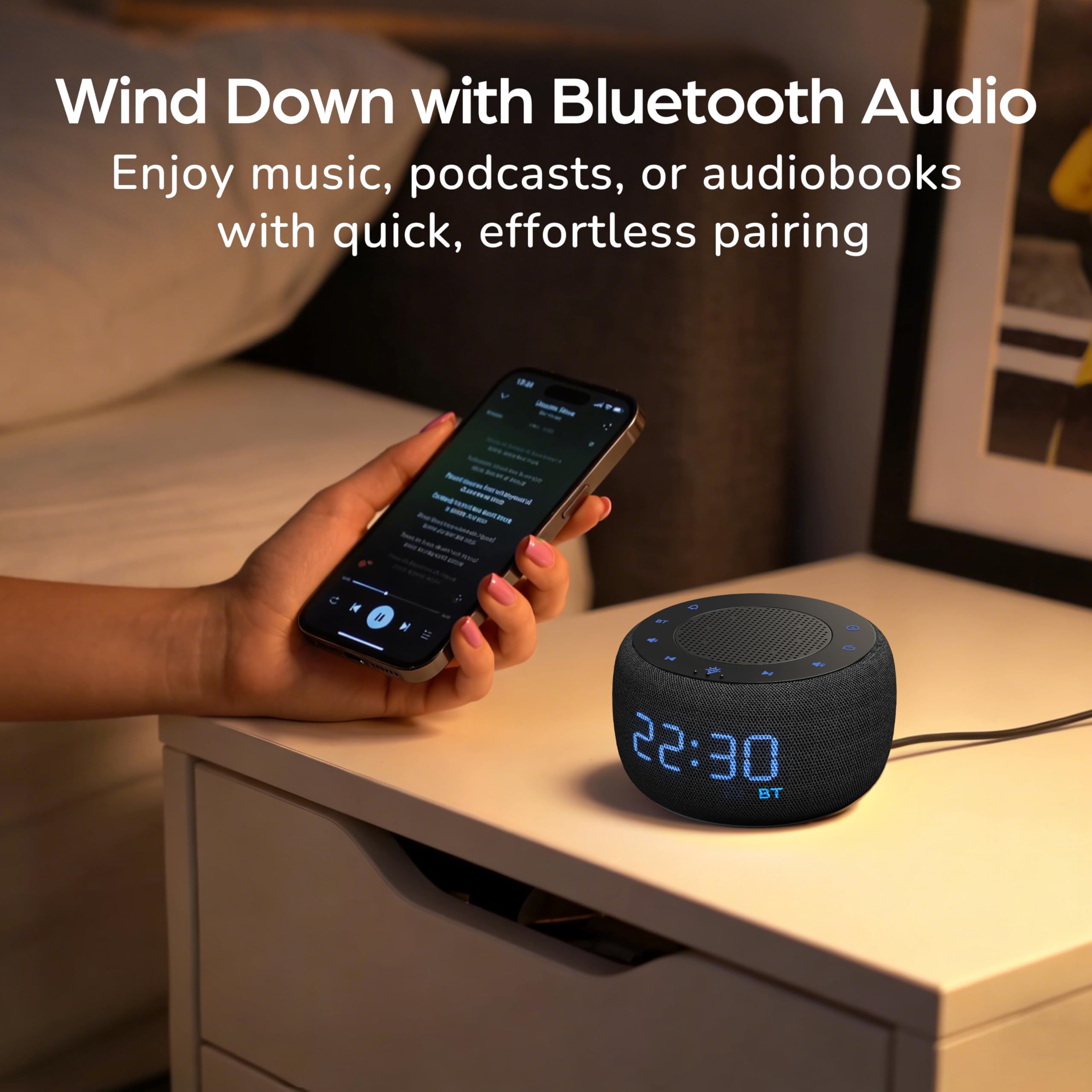 BUFFBEE altavoz Bluetooth en uso reproduciendo música relajante al dormir