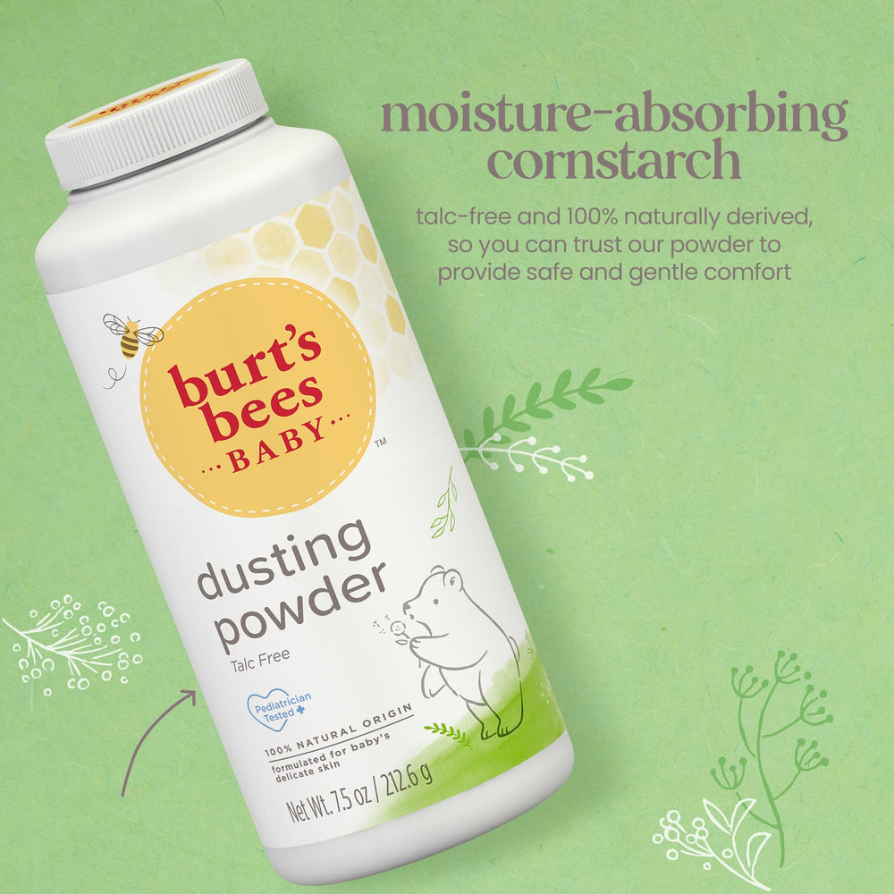 Burt's Bees primer plano de textura del polvo mostrando suavidad absorbente
