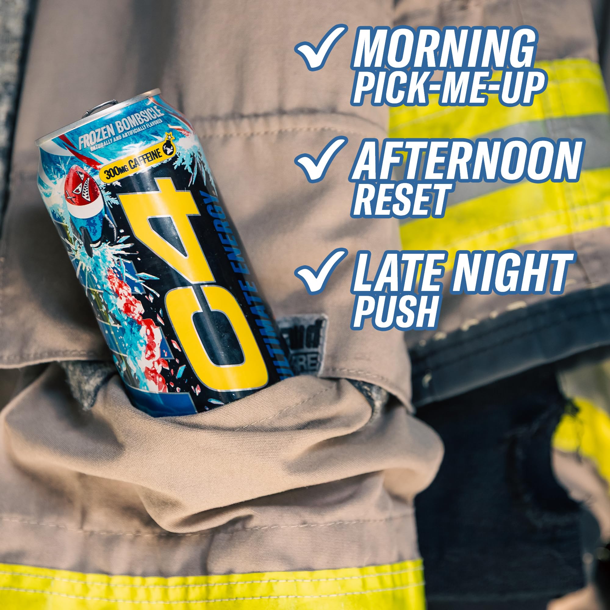 C4 lata junto a equipo de gimnasio para energía previa al entrenamiento