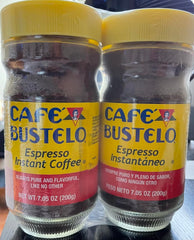 J.M. Smuckers Café Bustelo taza preparada demostrando sabor intenso y rápida preparación