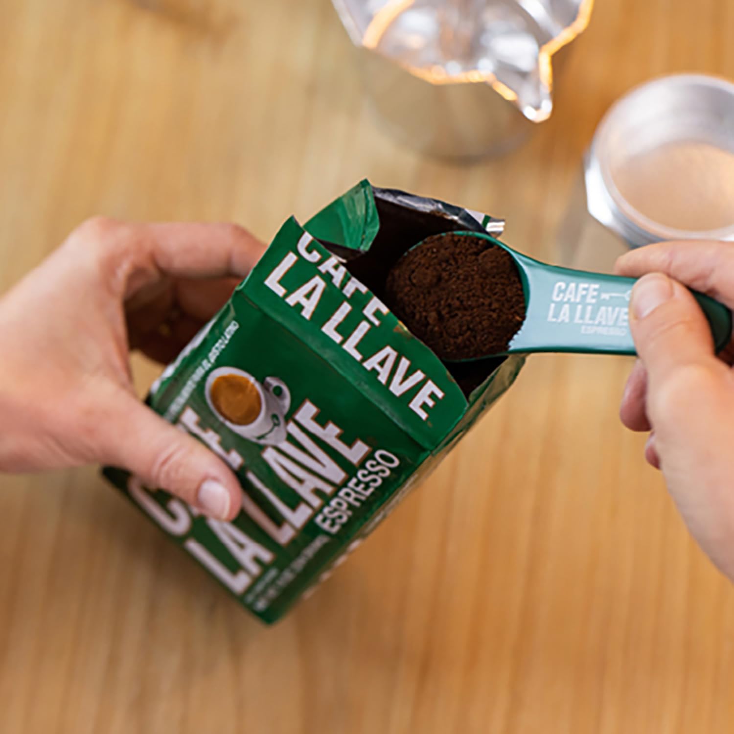 Café La Llave en cocina mostrando uso cotidiano y estilo de vida