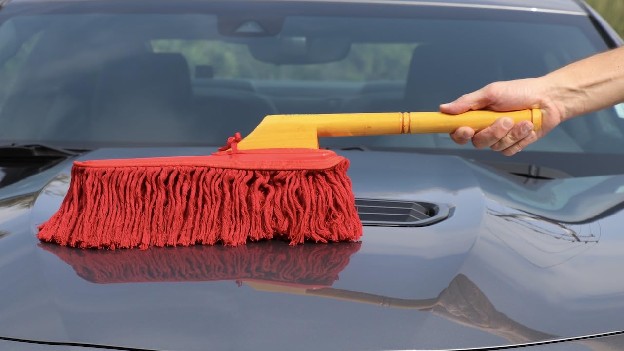California Car Duster wooden handle close-up for comfortable grip