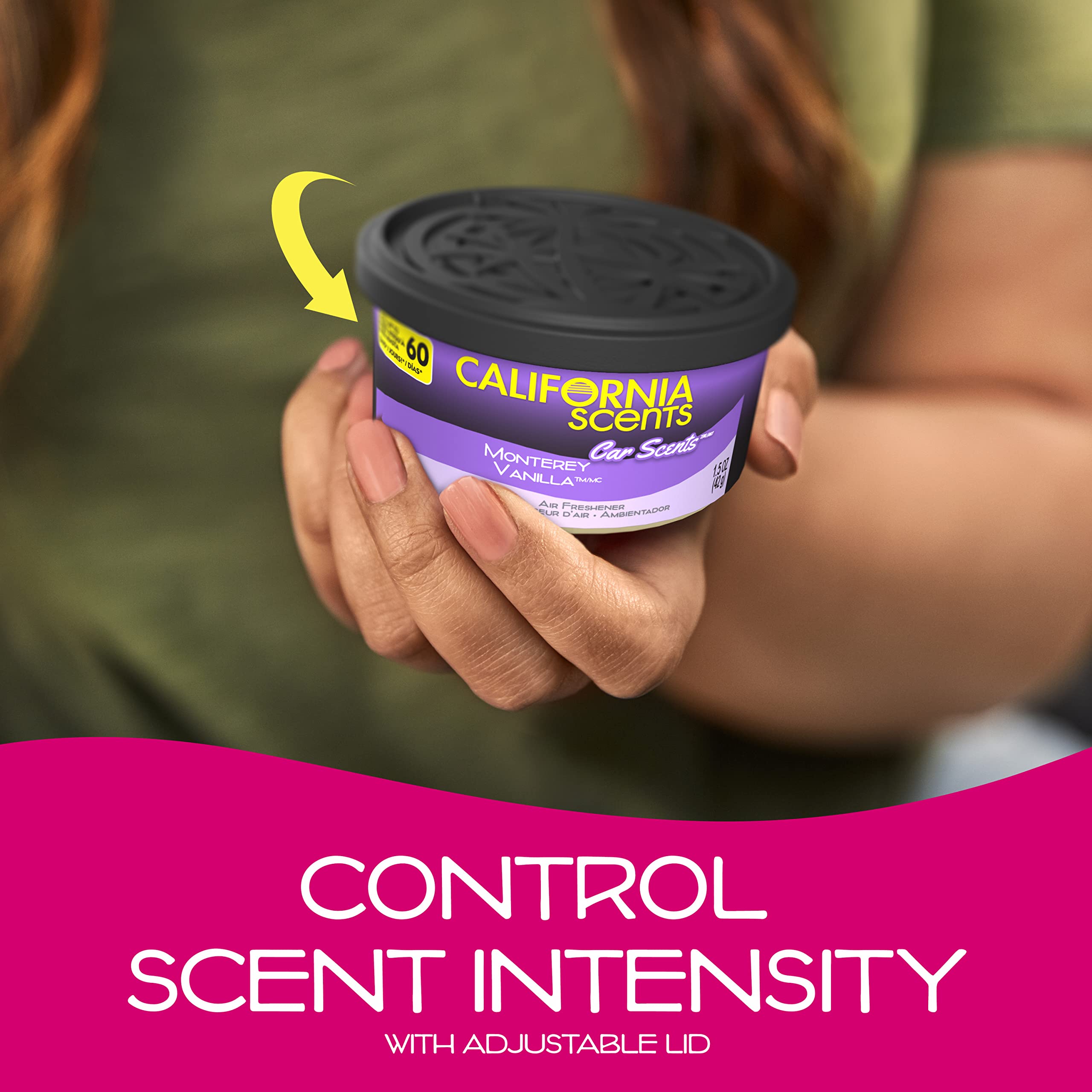 California Scents lata junto a una mano para comparar tamaño y portabilidad