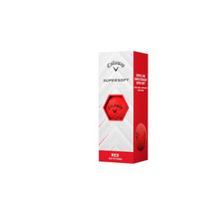 Callaway Supersoft bola junto a tee para comparar tamaño y sensación al golpear