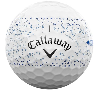 Callaway pelota en vuelo tras drive que sugiere más velocidad y distancia