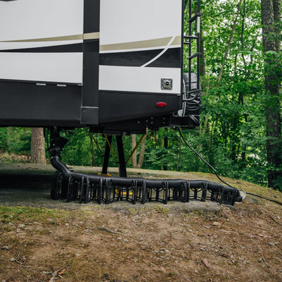 Camco Sidewinder feet on uneven ground providing steady contact
