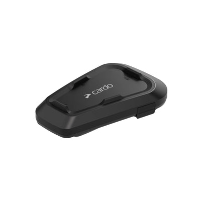 Cardo Spirit thin 32mm speaker close-up highlighting slim comfort and clear audio