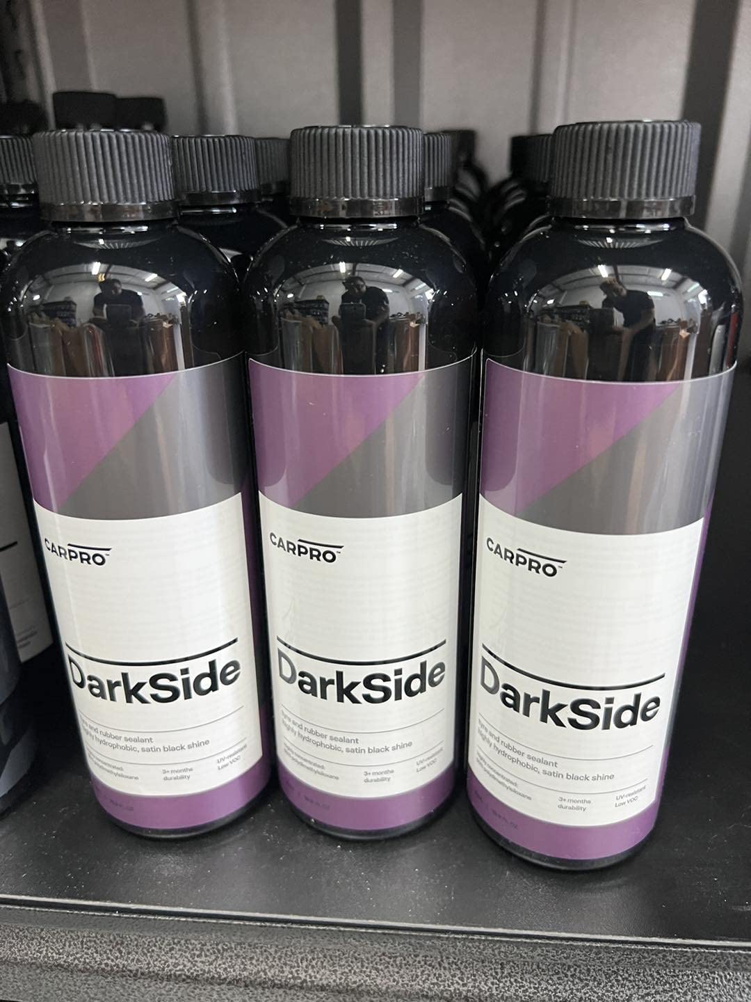 CARPRO Darkside uso en taller demostrando rapidez en el proceso