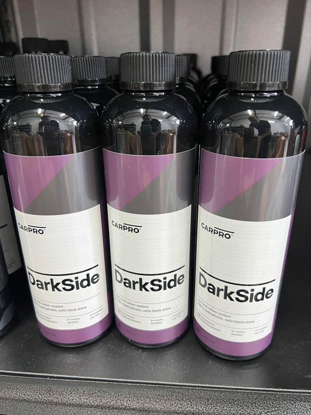 CARPRO Darkside uso en taller demostrando rapidez en el proceso