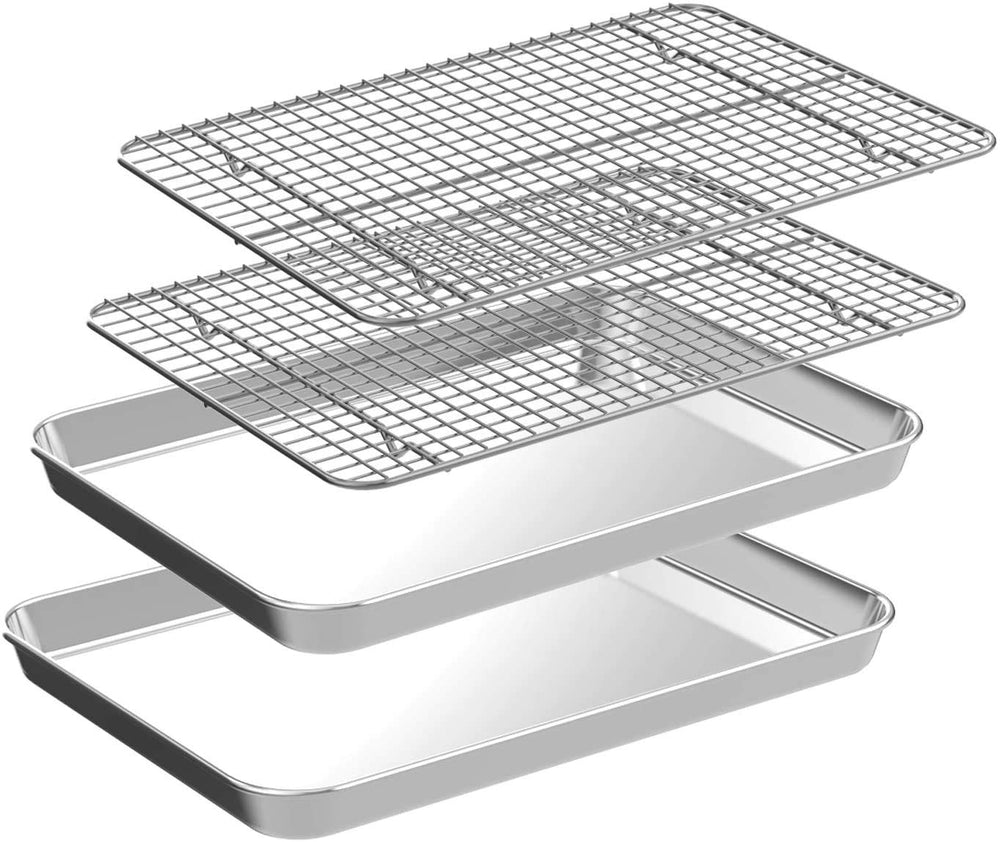 CEKEE quarter sheet pan front view showing full baking surface and polished finish, durable benefit