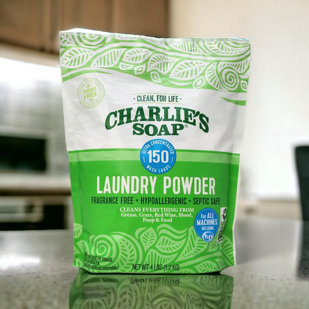 Charlie's Soap toallas y ropa deportiva limpias, mostrando absorción y cuidado de tejidos