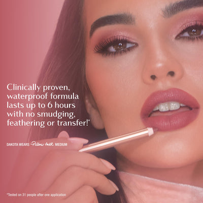 Charlotte Tilbury empaque elegante que destaca calidad de regalo