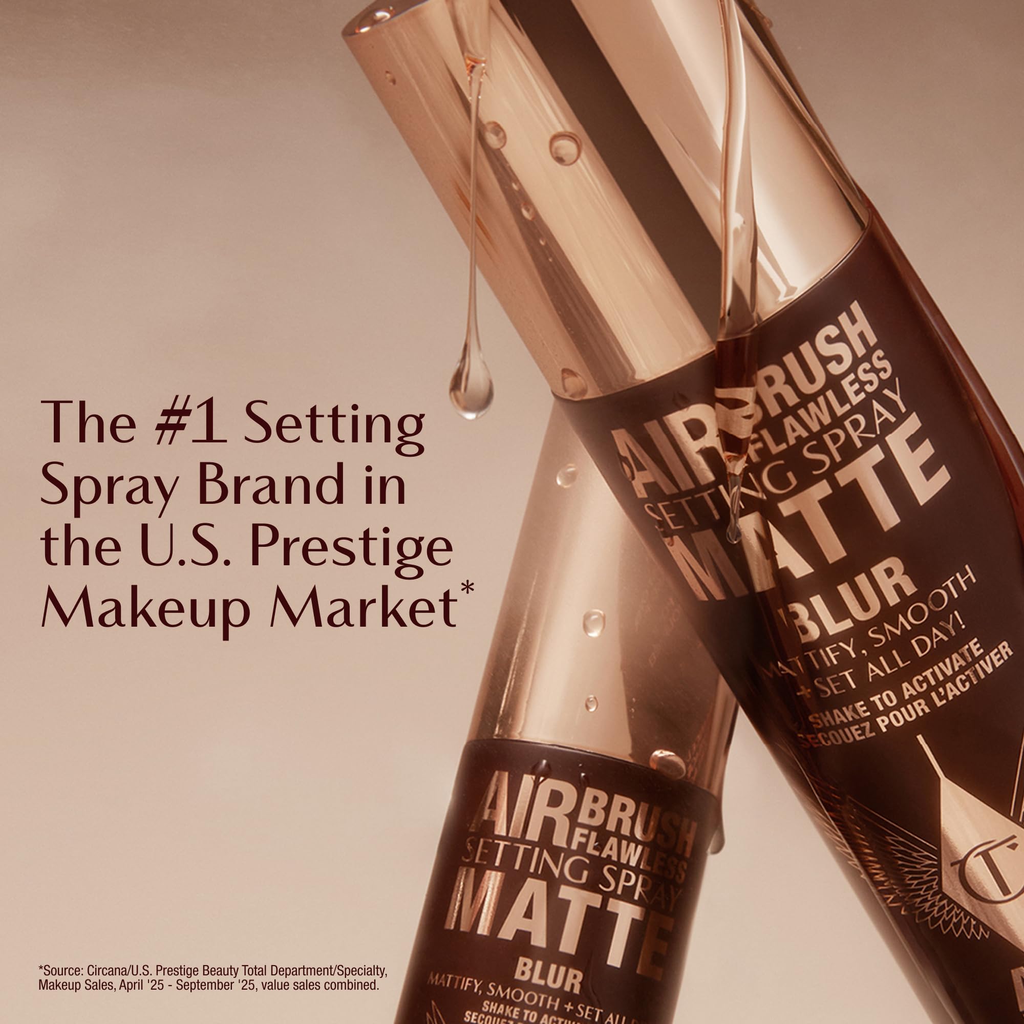 Charlotte Tilbury envase en ambiente lifestyle transmitiendo uso diario y lujo