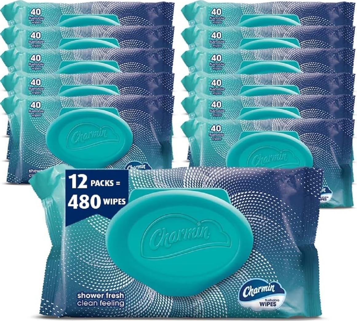 Charmin paquete frontal mostrando diseño y portabilidad, limpieza confiable