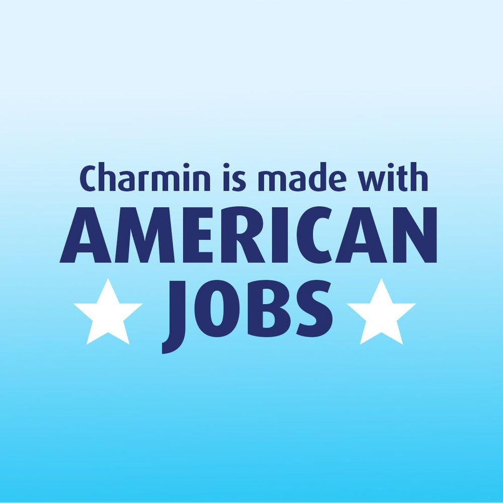 Charmin Ultra Gentle en cuarto de baño mostrando uso cotidiano y apariencia limpia