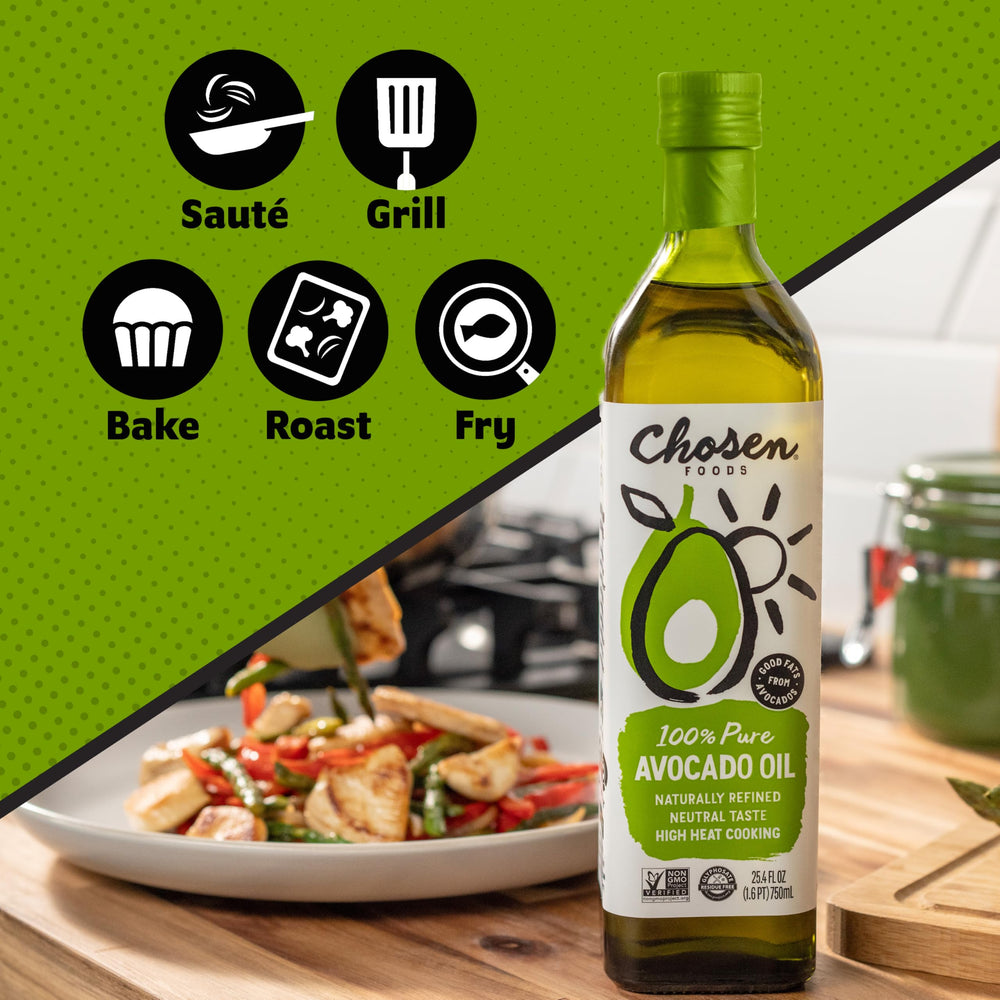 Chosen Foods botella junto a utensilios de cocina para comparar tamaño y rendimiento