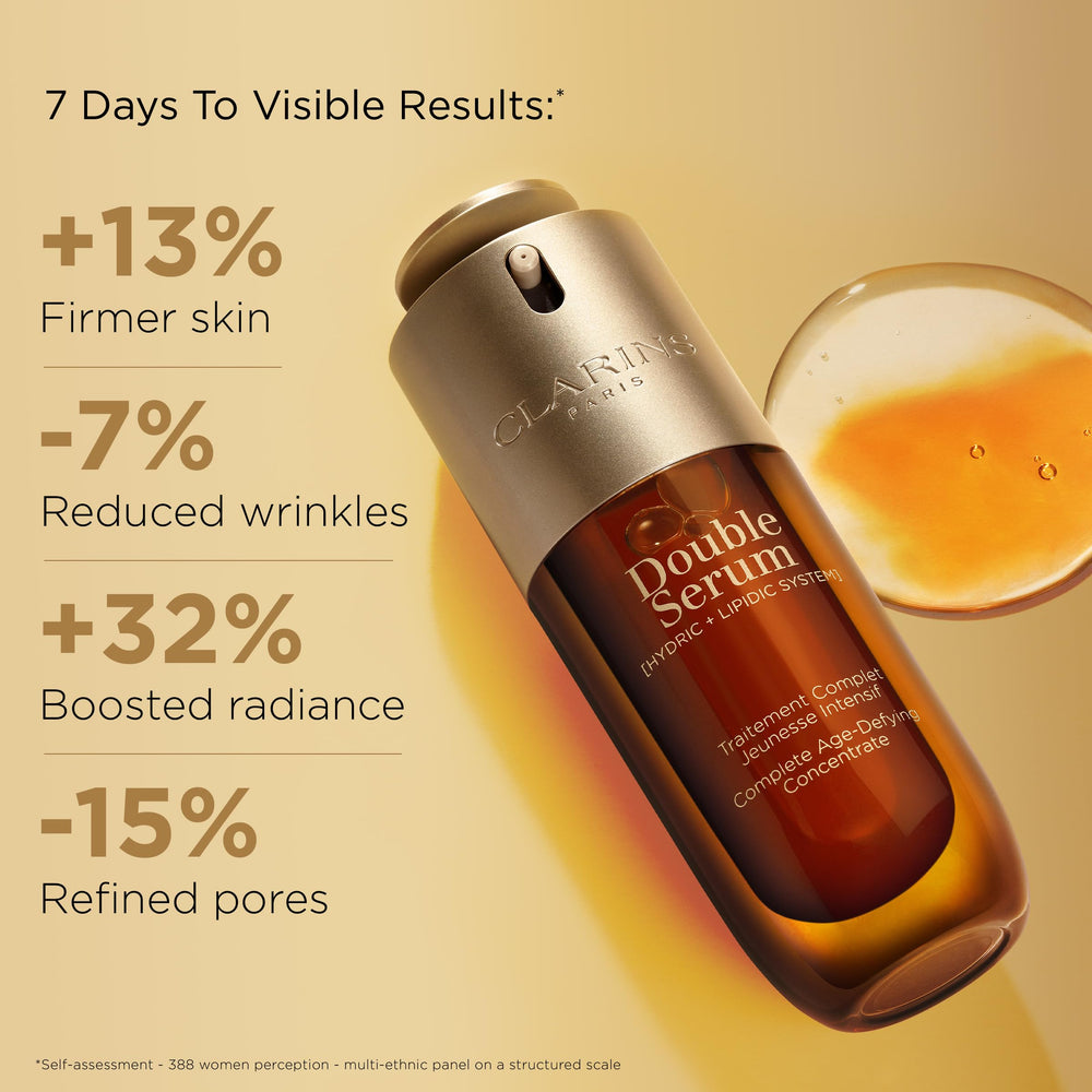 CLARINS close-up of separated water and oil phases highlighting balanced delivery