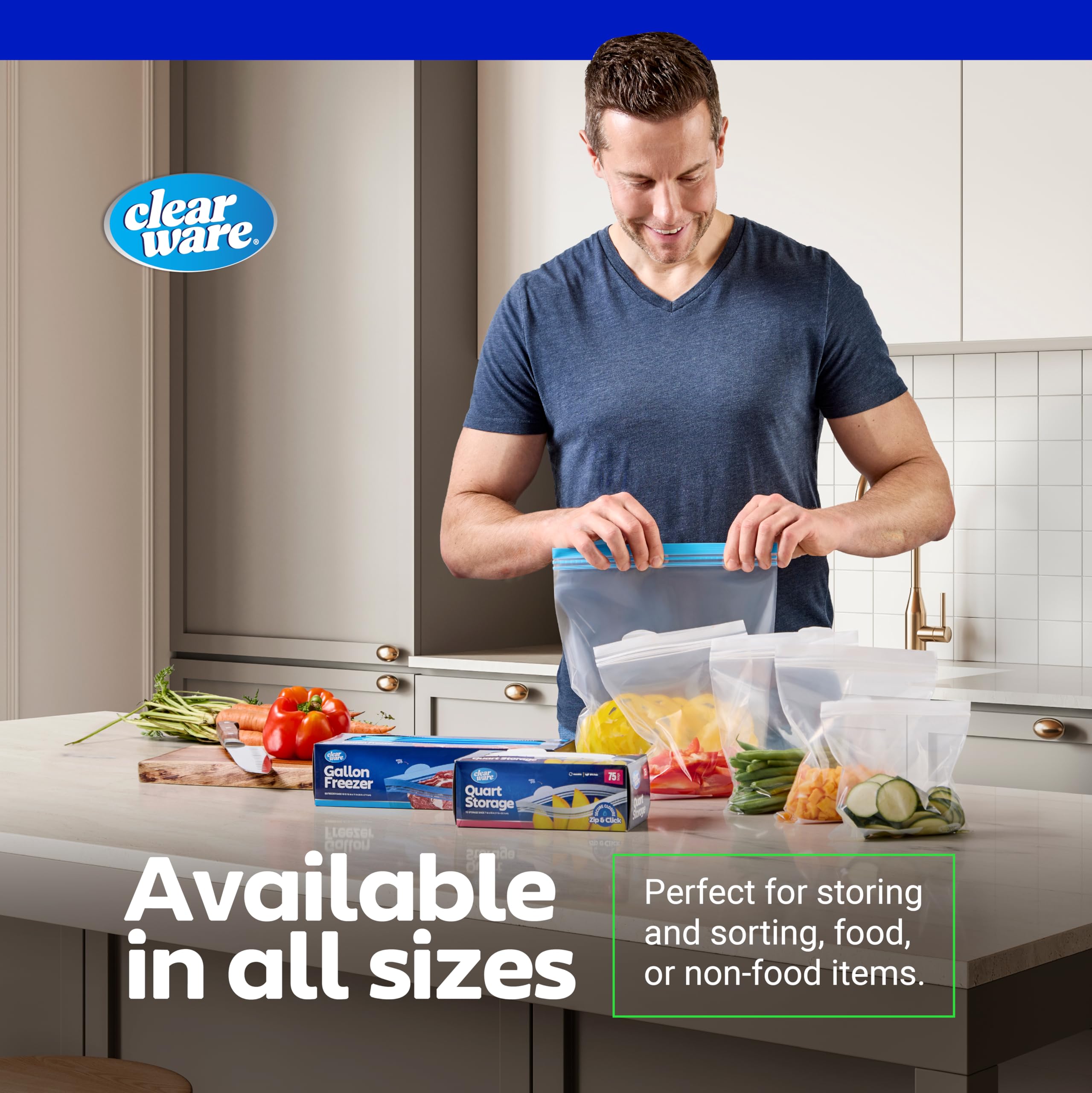 CLEARWARE escenario de camping usando bolsas para conservar alimentos en exteriores