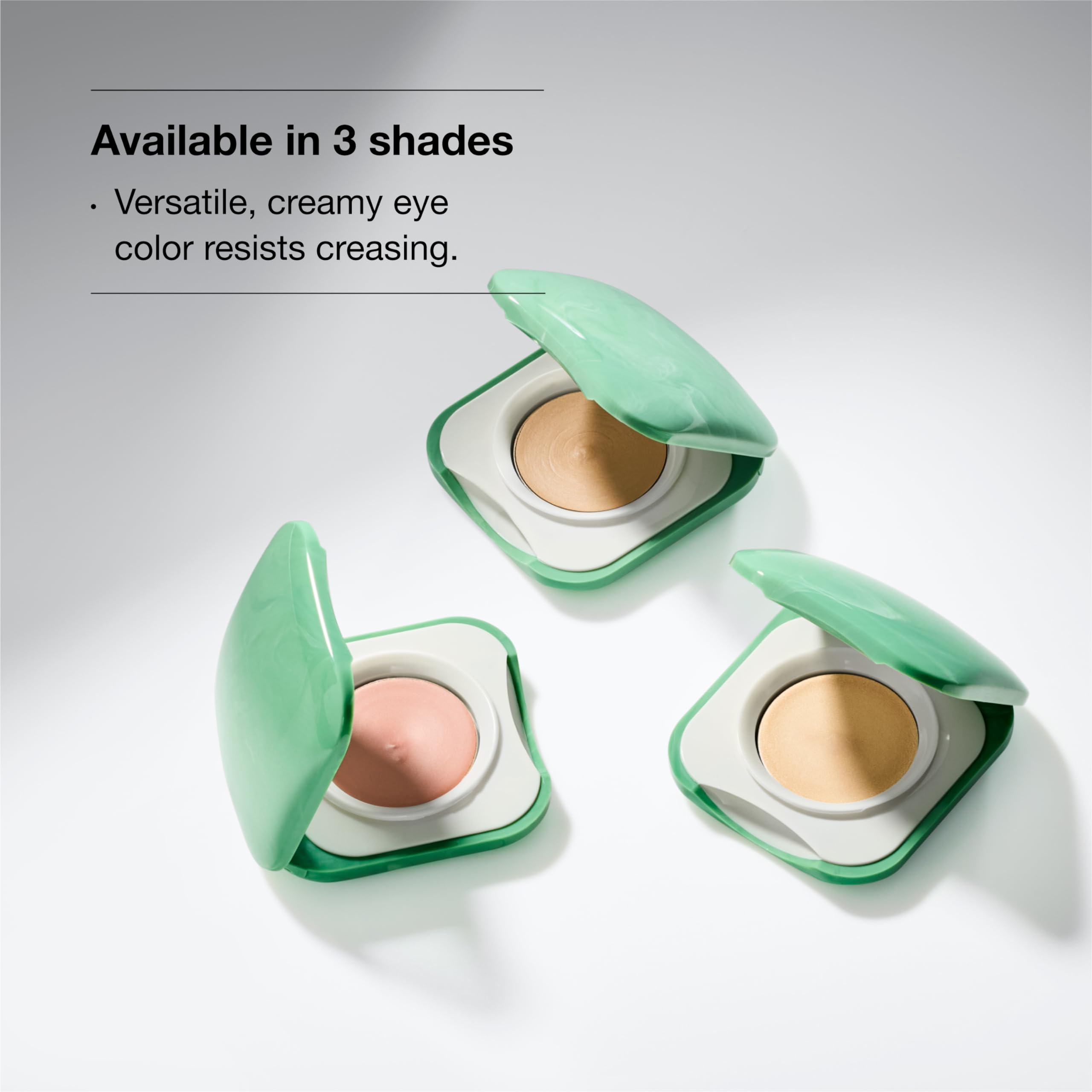 Clinique textura cremosa de Touch Base For Eyes en primer plano, fácil de difuminar