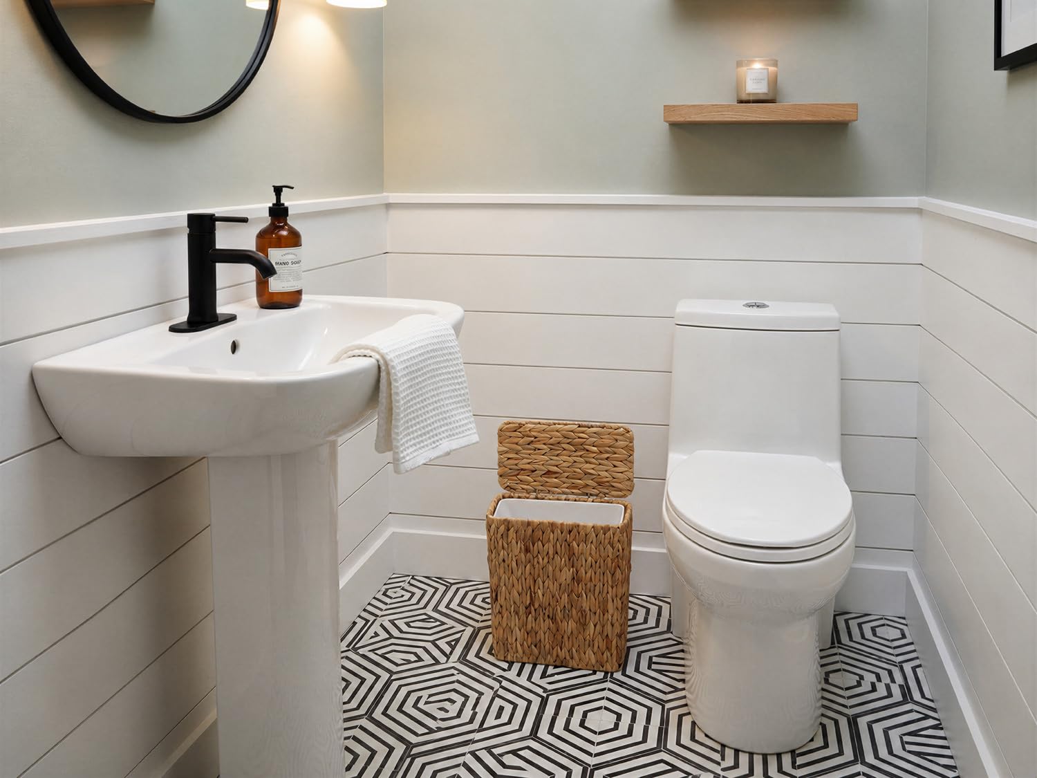 Coeusy en salón con decoración boho mostrando versatilidad estética