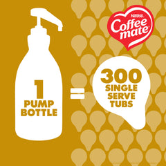 Coffee mate textura al mezclarse en café mostrando aspecto cremoso