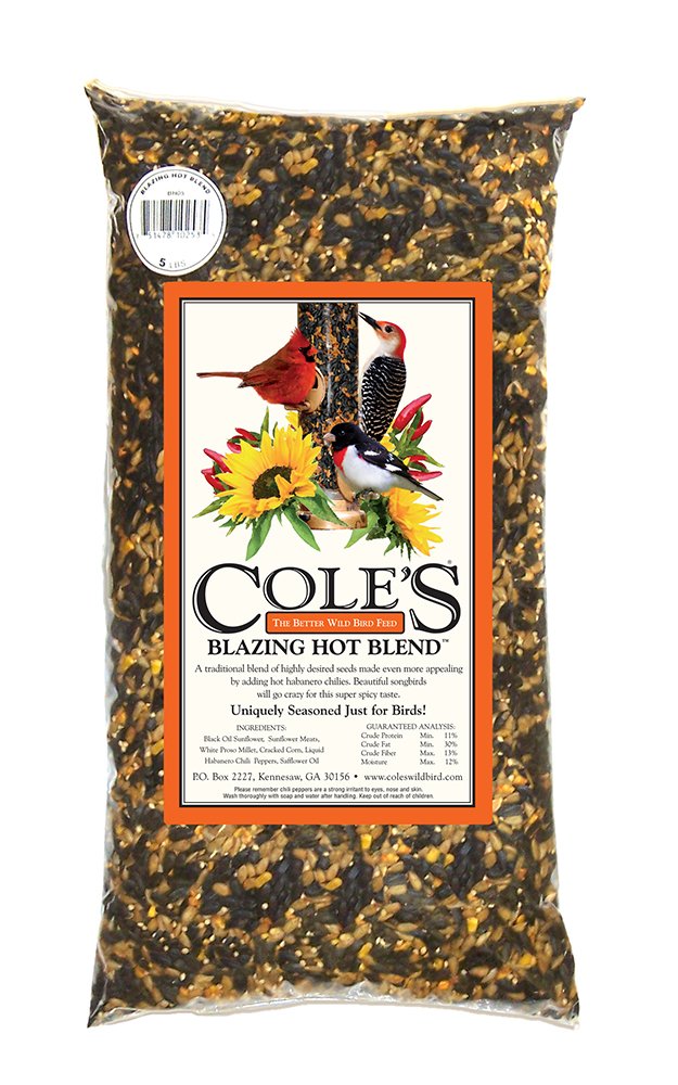 Cole's Blazing Hot Blend frente del paquete mostrando marca y tamaño beneficiando atracción de aves