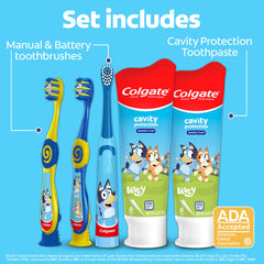 Colgate Bluey dos cepillos manuales con mangos ergonómicos para manos pequeñas