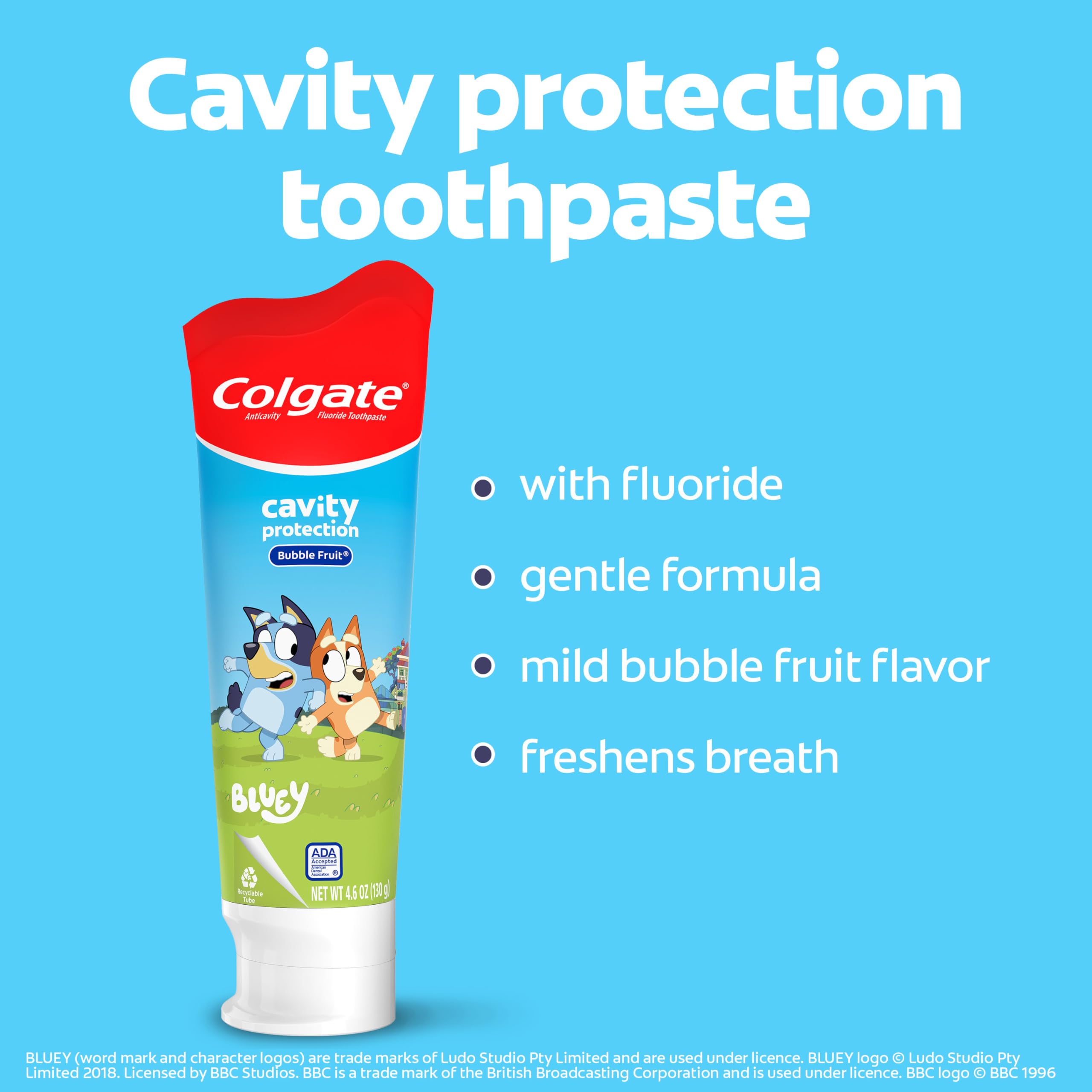 Colgate Bluey primer plano de cerdas extra suaves que cuidan encías