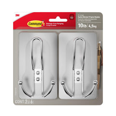 Command gancho triple frontal en satin nickel mostrando diseño elegante y capacidad