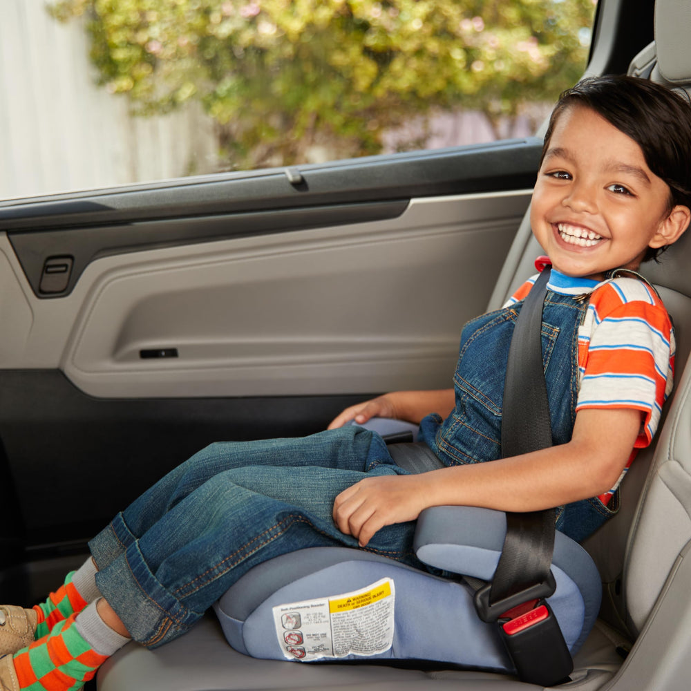 Cosco Topside detalle del acolchado extra-plush que mejora la comodidad del niño
