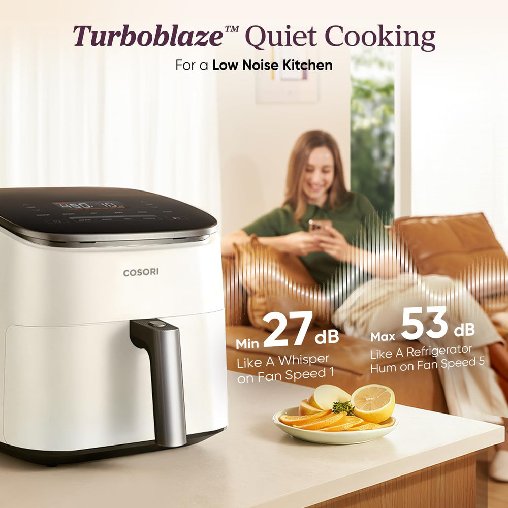 Cosori TurboBlaze mostrando app móvil, control remoto y acceso a recetas
