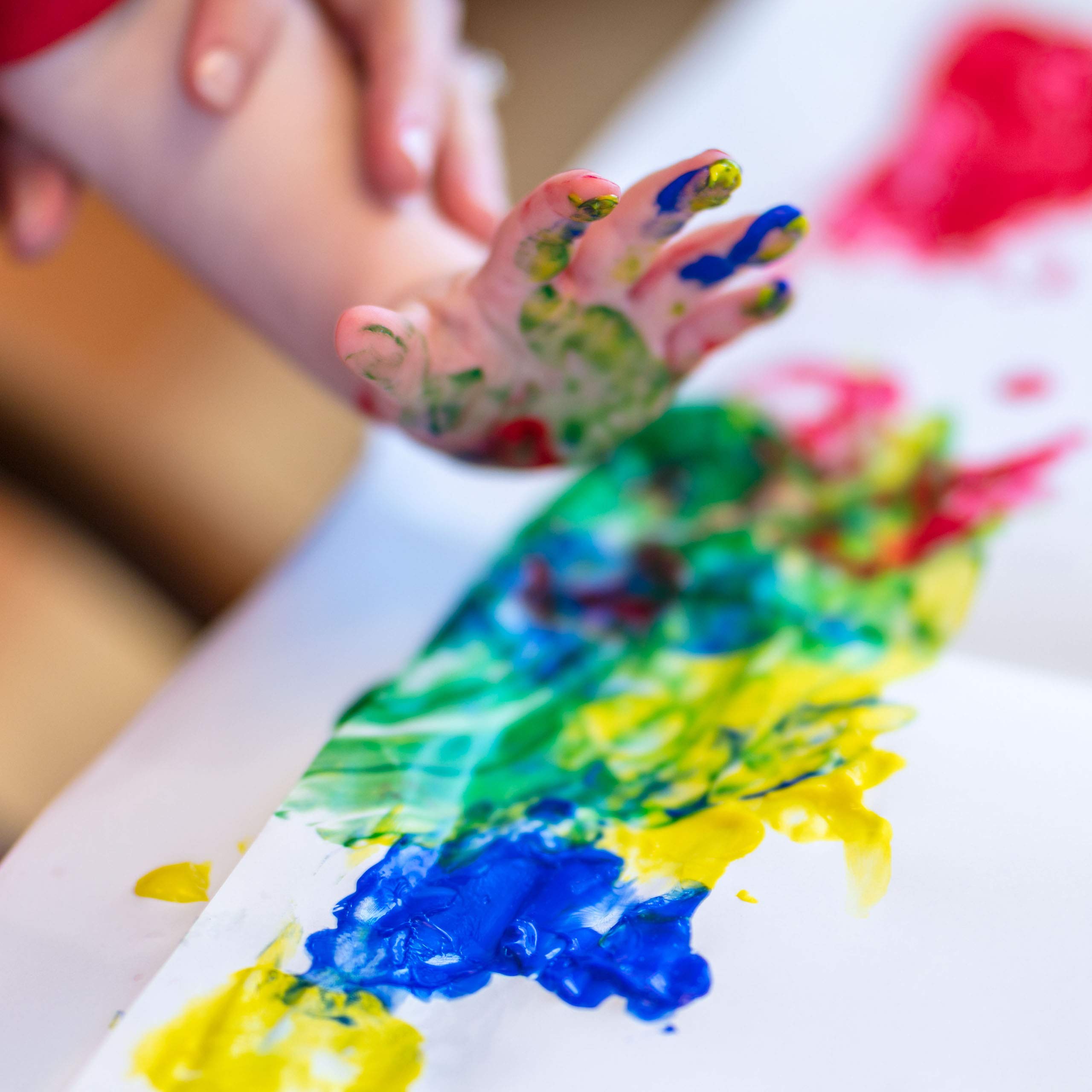 Crayola etiqueta ACMI y datos del producto que inspiran confianza
