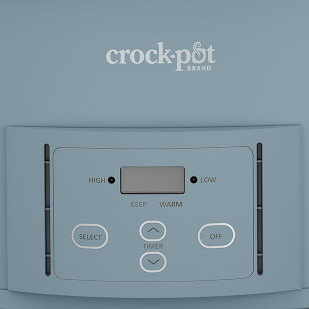 Crock‑Pot locking lid detail showing secure seal for spill‑resistant transport