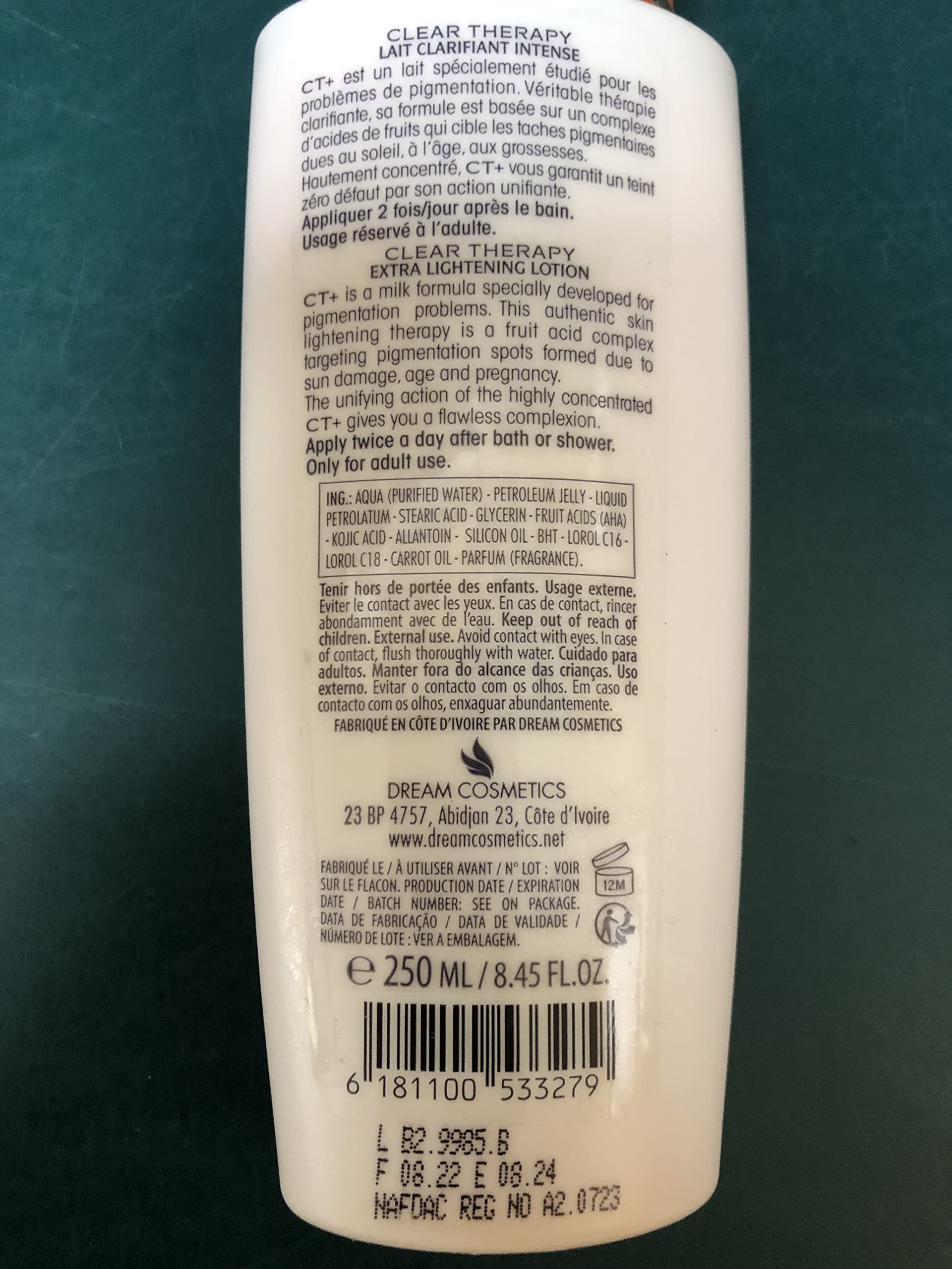 CT+ Clear Therapy textura tipo leche extendida en la piel, rápida absorción
