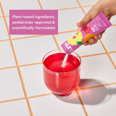 Cure Hydration polvo en primer plano destaca ingredientes reales y textura fina