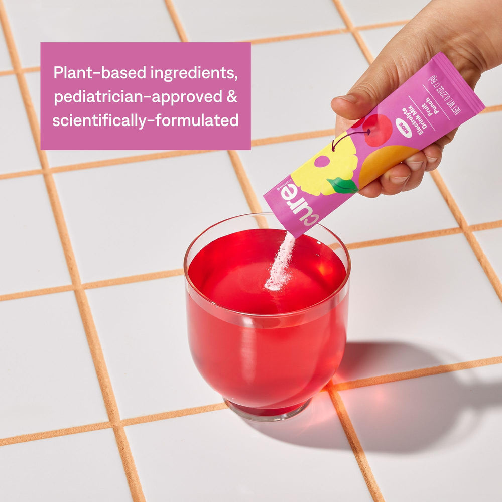 Cure Hydration polvo en primer plano destaca ingredientes reales y textura fina