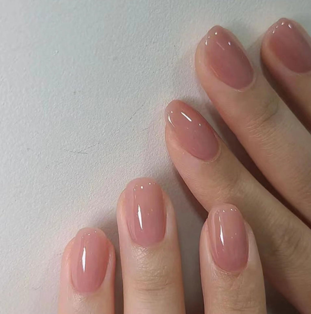 CurvLife uñas en mano mostrando comodidad para tareas diarias