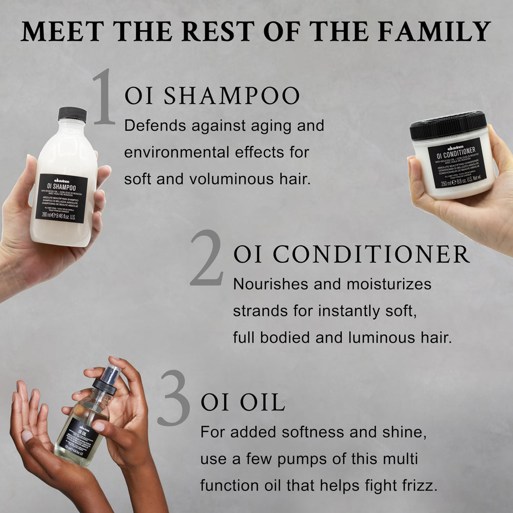 Davines OI Shampoo junto a una regla para comparar tamaño práctico