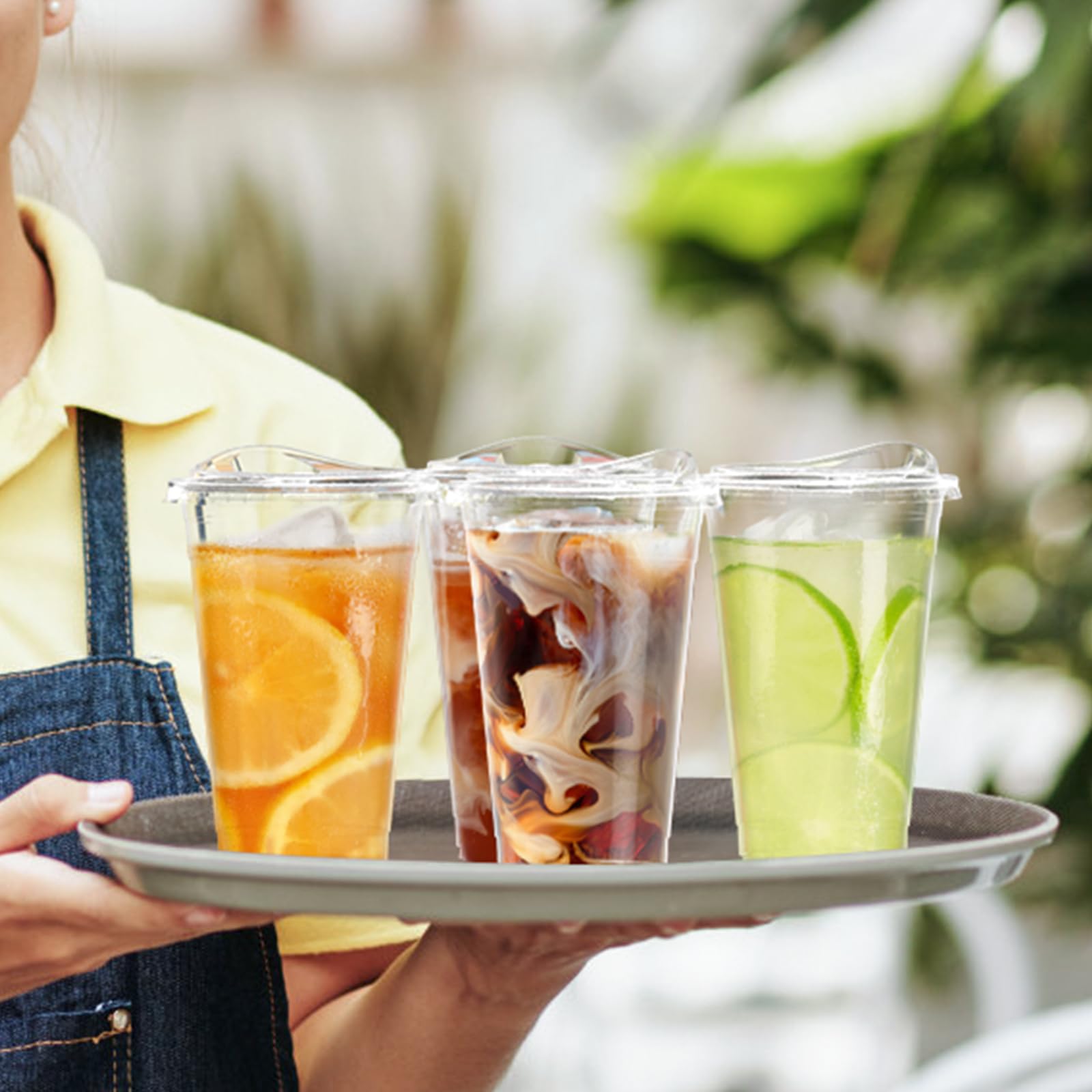 Dealusy vaso con etiqueta en mostrador facilitando servicio profesional